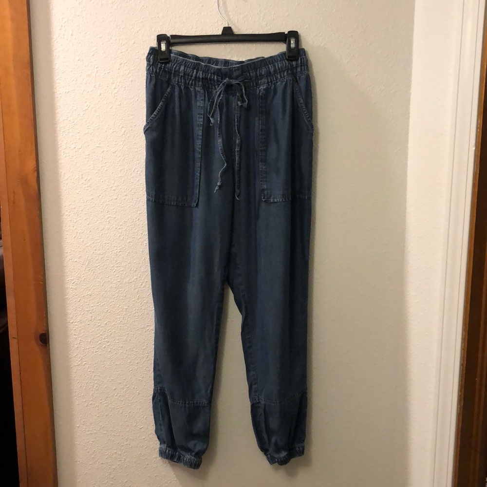 Lucky brand joggers with drawstring waist